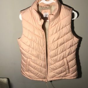 Gap women’s sleeveless jacket